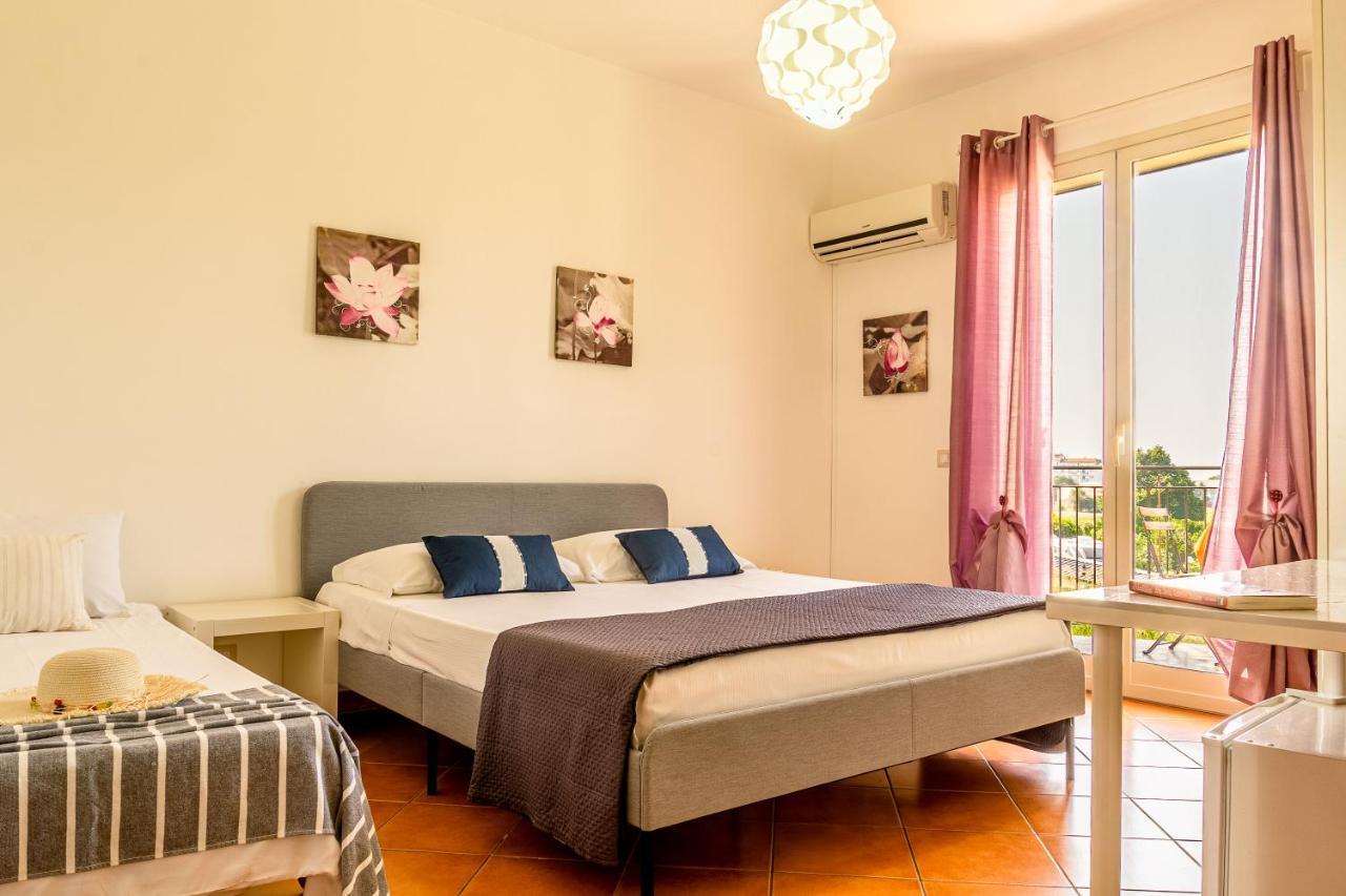Villetta Mari E Amuri Giardini Naxos Esterno foto